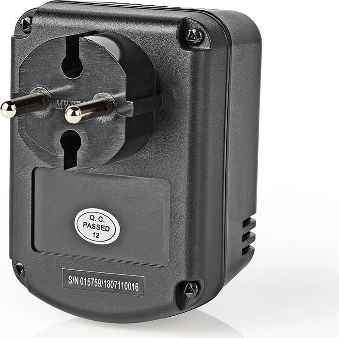 Nedis Umrichter 230V-110V, ungeerdete USA Buchse auf Schutzkontakt Stecker, 45W, schwarz