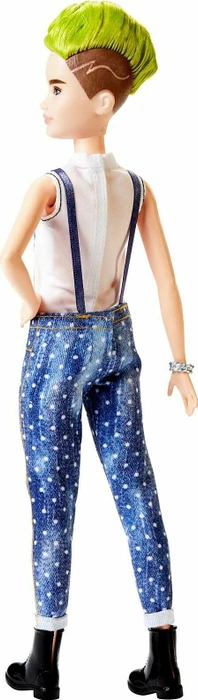 Mattel Barbie - Fashionistas im Latzhosenoutfit mit grüner Haarsträhne Petite