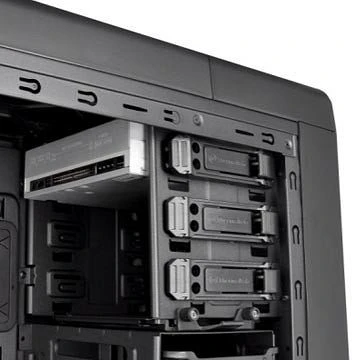 Thermaltake Urban S31, schallgedämmt