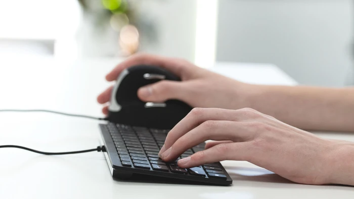 R-Go Basic Ergonomic Keyboard Mouse Combo, USB, DE