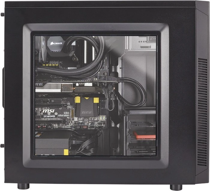Corsair Carbide Series 100R, Acrylfenster