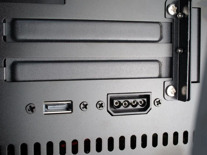 Inter-Tech Mini ITX E-M5, Mini-ITX