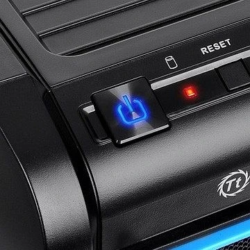 Thermaltake Chaser A31, Acrylfenster