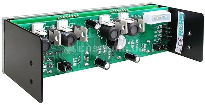 Lamptron FC5 V2, 5.25" Lüftersteuerung, 4-Kanal, silber