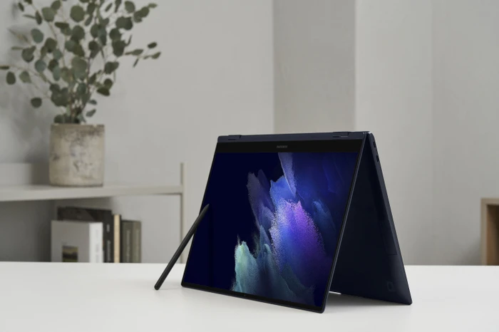 Samsung Galaxy Book Pro 360 15, Mystic Navy, Core i5-1135G7, 8GB RAM, 512GB SSD, UK