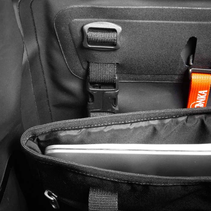 Tatonka Commuter Rolltop 30 WP schwarz