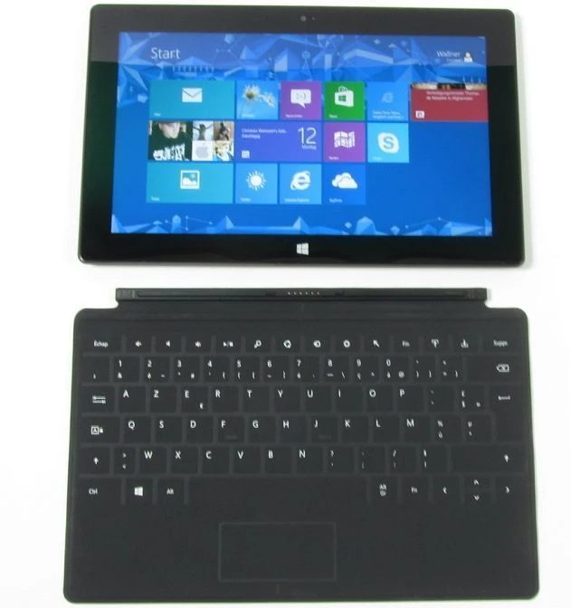 Microsoft Surface RT, schwarz, Tegra 3 T30L, 2GB RAM, 32GB, Touch Cover schwarz