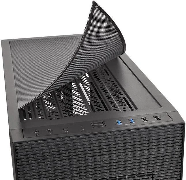 Thermaltake Core X31, Acrylfenster