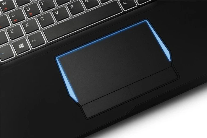 Medion Erazer X7843, Core i7-6820HK, 32GB RAM, 960GB SSD, 1TB HDD, GeForce GTX 980M, DE