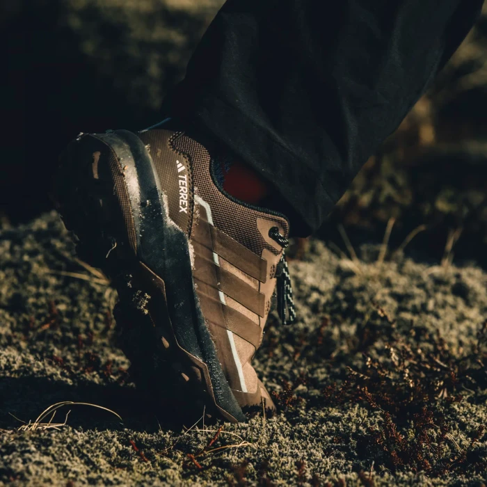 adidas Terrex Skychaser AX5 Gore-Tex trace brown/earth strata/semi impact orange (Damen)