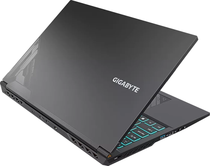 GIGABYTE G5, Core i5-12500H, 8GB RAM, 512GB SSD, GeForce RTX 4050, DE