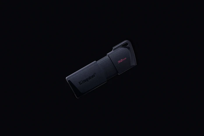 Kingston DataTraveler Exodia M 32GB, USB-A, USB 3.2 Gen 1×1