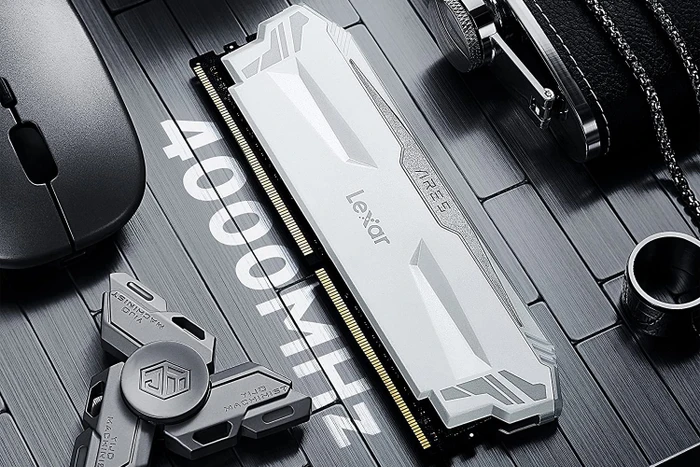 Lexar Ares RGB weiß UDIMM 16GB Kit, DDR4-3866, CL18-20-20-39