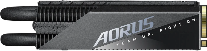 GIGABYTE AORUS Gen4 7000s Premium SSD 1TB, M.2 2280 / M-Key / PCIe 4.0 x4, Kühlkörper