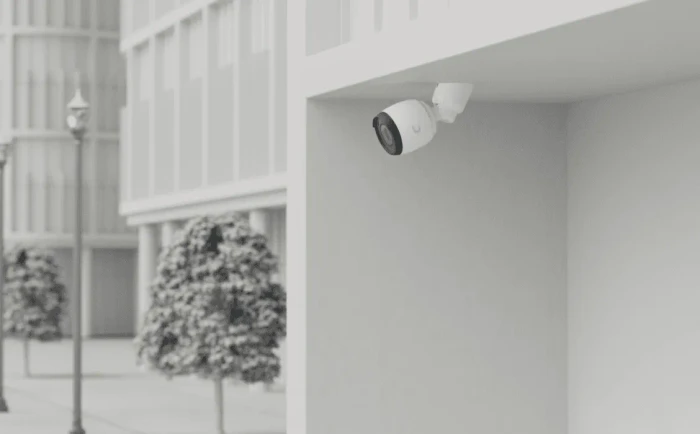 Ubiquiti Bullet Kamera Basishalterung gewinkelt, weiß, Deckenhalterung