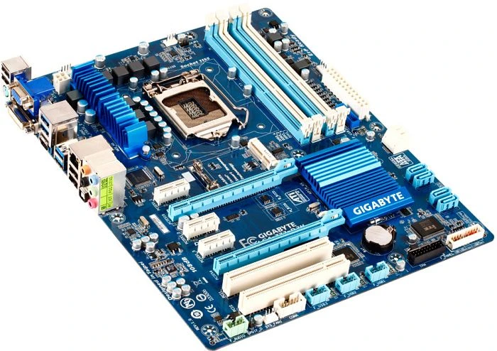 GIGABYTE GA-Z77-D3H (Intel 1155)