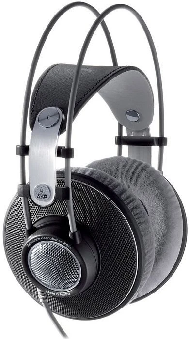 AKG K601