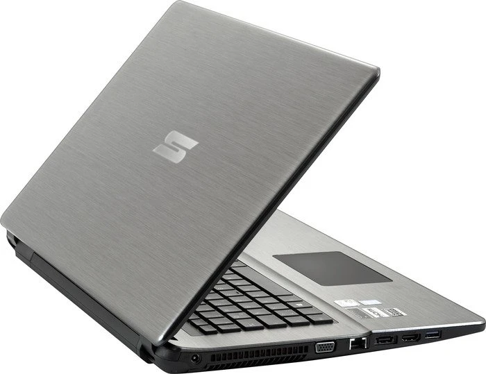 Schenker M706-2iv, Core i7-6700HQ, 8GB RAM, 120GB SSD, 1TB HDD, GeForce 940M, DE