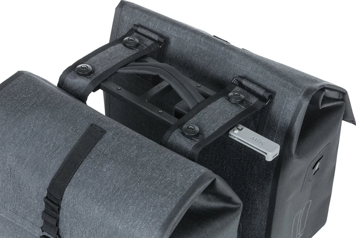 Basil Urban Dry Doppeltasche MIK Gepäcktasche charcoal melee