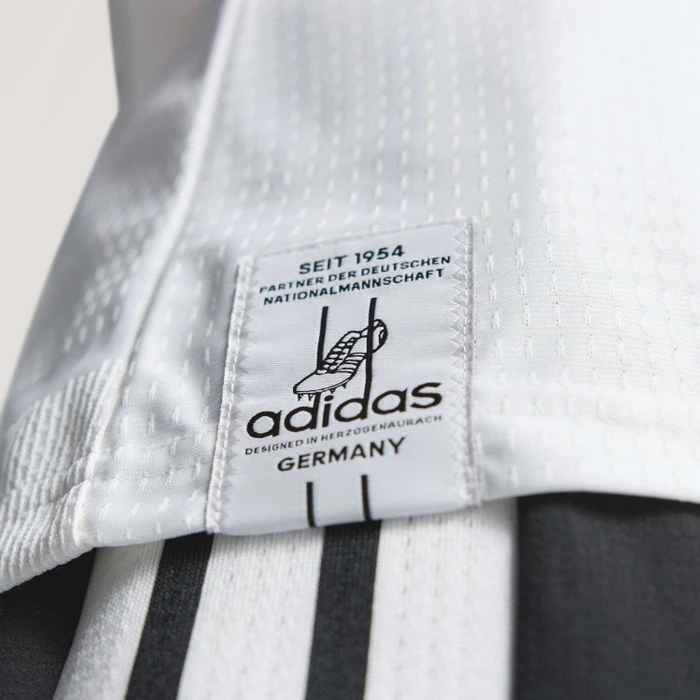 adidas FIFA WM 2026 Deutschland Authentic Frauenteam Heimtrikot kurzarm (Damen)