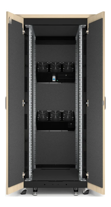 APC NetShelter 19" Netzwerkschrank 32HE, vormontiert, eigenbelüftet, Blechtür, schallgedämmt, Ahorn, 1134mm tief