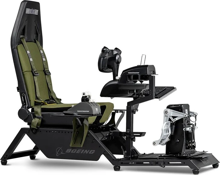 Next Level Racing Flight Simulator Boeing Military Edition, Cockpit