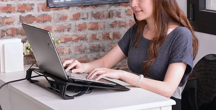 Cooler Master Notebook-Halterung/Notebook-Kühler bis 19"