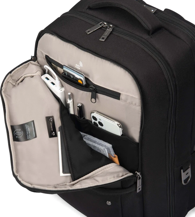 Dicota Backpack Five 15-17.3 Rucksack, schwarz
