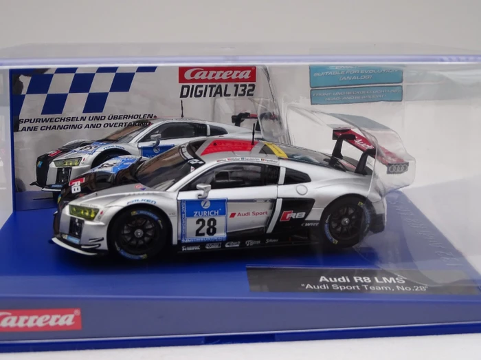 Carrera Digital 132 Audi R8 LMS Audi Sport Team No.28
