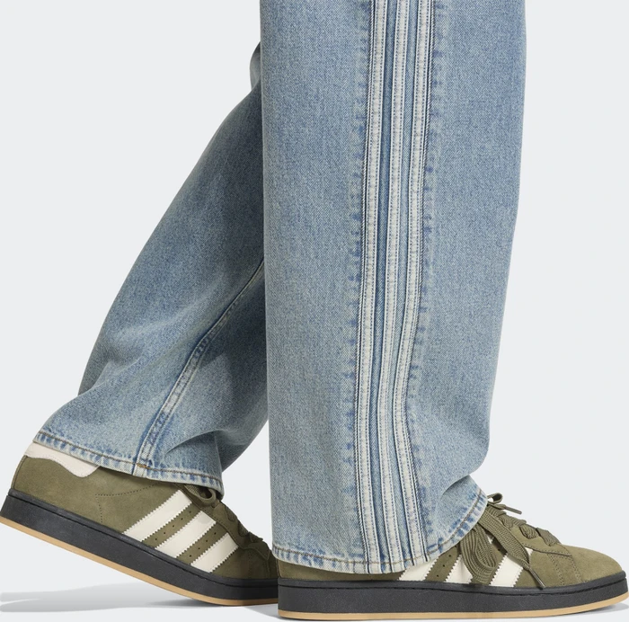 adidas Adicolor Denim Firebird Jeans worn blue denim (Herren)