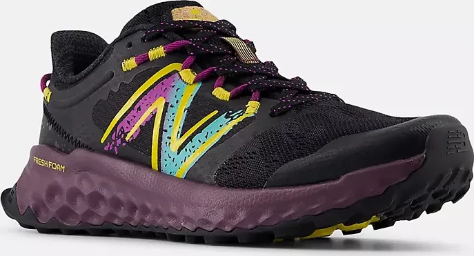 New Balance Fresh Foam Garoé black/ginger lemon/fuchsia purple (Damen)