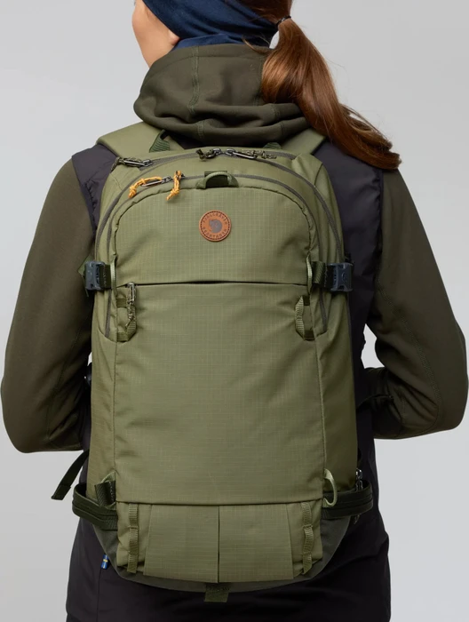 Fjällräven Bergtagen Touring 22 laurel green/deep forest