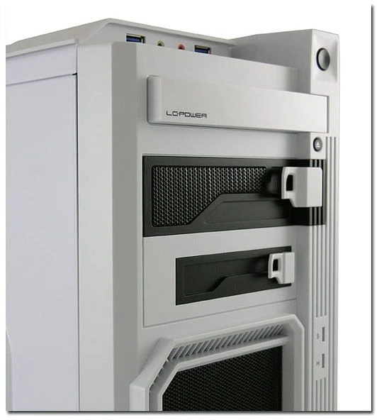 LC-Power Pro-930W Alliance