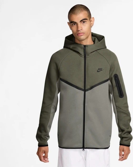 Nike Tech Fleece Windrunner Hoodie medium olive/light army/black (Herren)