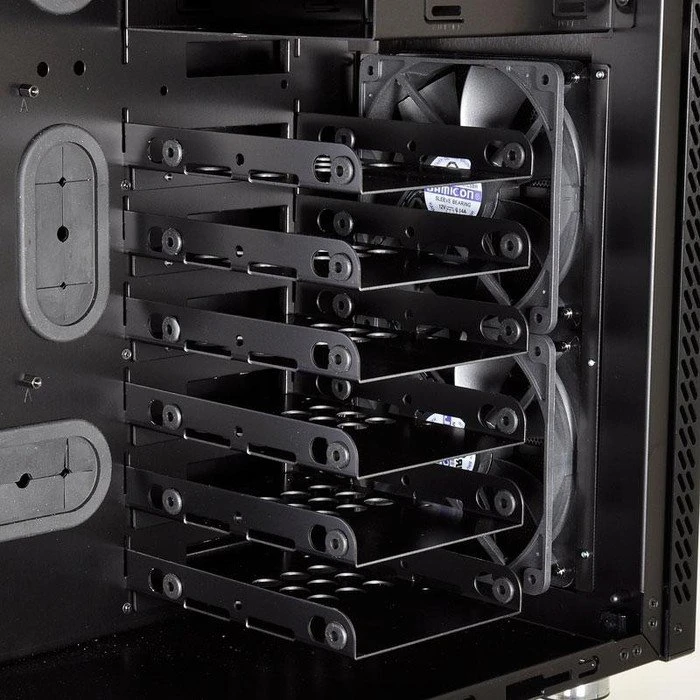 Lian Li PC-A61B schwarz
