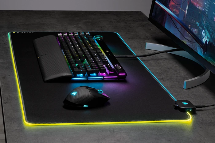 Corsair MM700 RGB Extended Mouse Pad, 930x400mm, schwarz