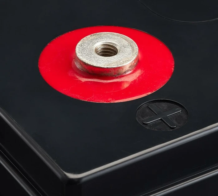 Accurat Traction T230 Pro AGM