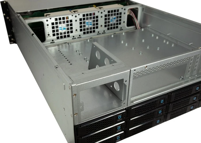 Inter-Tech IPC 4U-4736, schwarz, 4HE, ATX