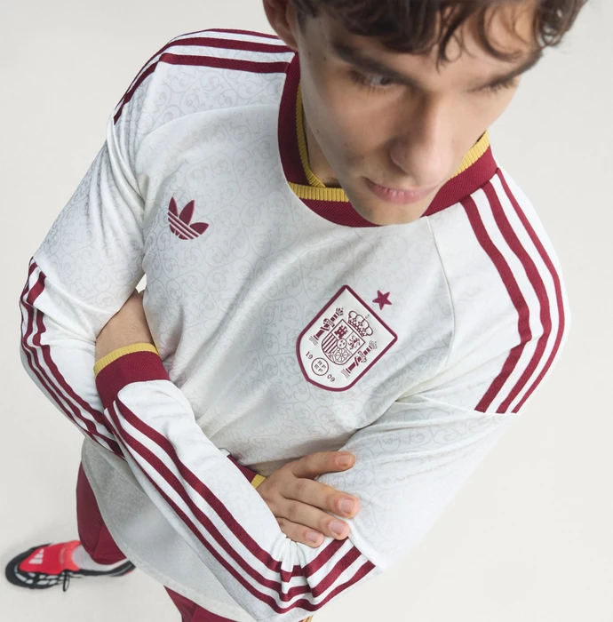 adidas FIFA WM 2026 Spanien Authentic Auswärtstrikot langarm off white (Junior)