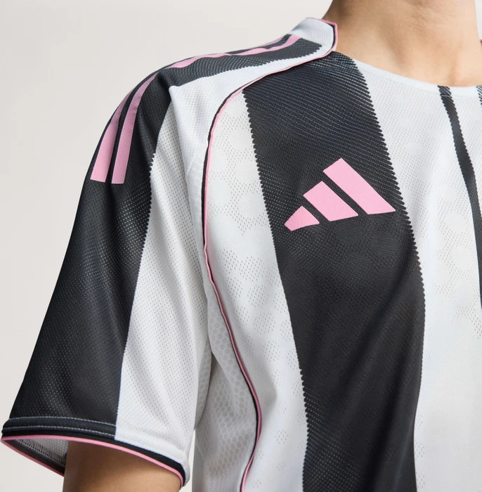 adidas Juventus Turin Authentic 2025/2026 Heimtrikot schwarz/weiß (Herren)