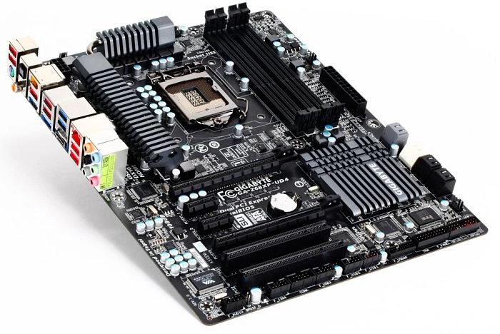 GIGABYTE GA-Z68XP-UD4 (Intel 1155)