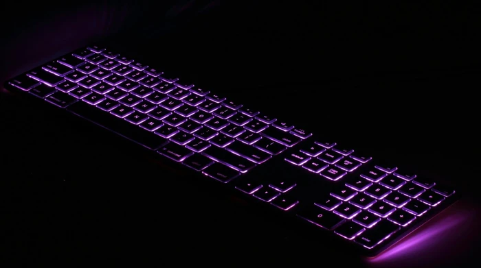 Matias RGB Wired Aluminium Mac Keyboard, schwarz, USB, US