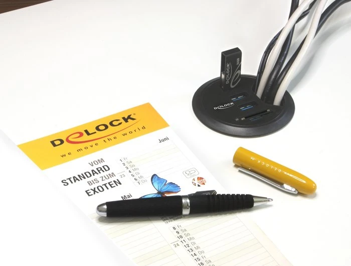 DeLOCK Tisch-Hub, 3x USB-A 3.0, Cardreader, USB-A 3.0 [Stecker]