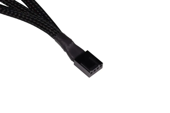 Alphacool 4-Pin auf 3x 4-Pin Verteiler, gewinkelt, sleeved, 15cm, schwarz