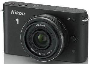 Nikon 1 J1 schwarz mit Objektiv 1 NIKKOR 10mm 2.8