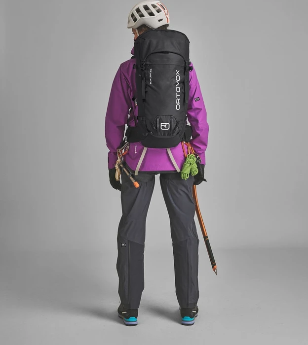 Ortovox Peak 42 S black raven