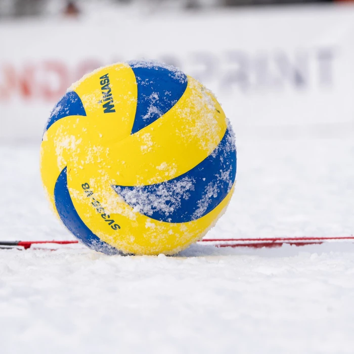 Mikasa SV335-V8 Volleyball