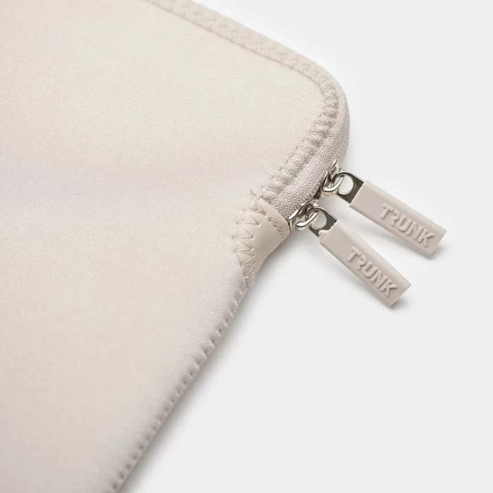 Trunk Schutzhülle für MacBook Air M2/Pro 13", beige