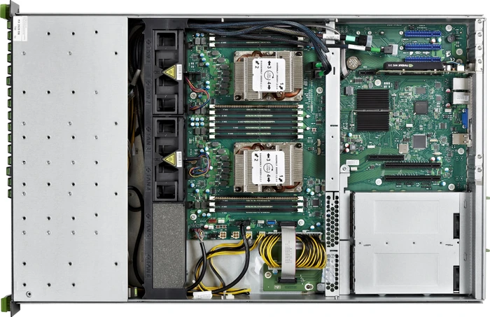 Fujitsu Primergy RX2540 M5, Xeon Silver 4214, 16GB RAM, 2HE