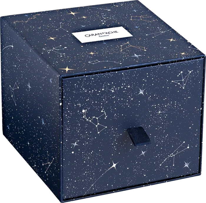 Caran d'Ache Kurbelanspitzer aus Metall cosmic blue